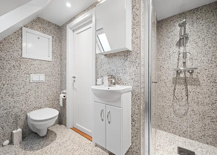 Marken Townhouse New 2025 ברגן